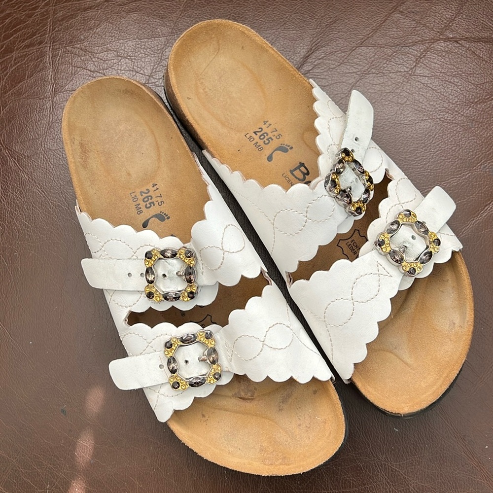 Betula Birkenstock Scallop White Leather Sandals
